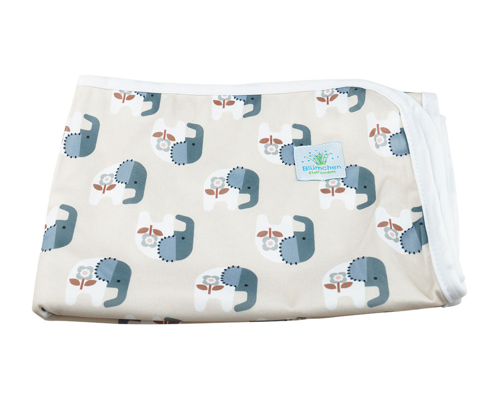 Blümchen Wickelunterlage Cozy Elephant