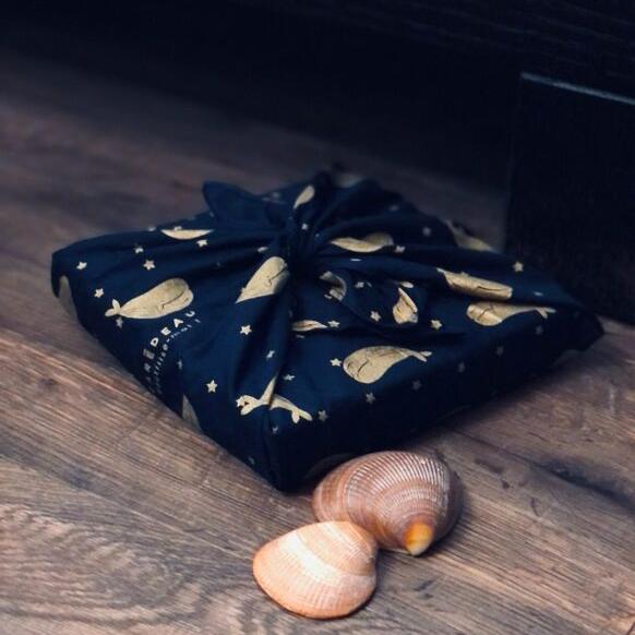 Carédeau Furoshiki - Geschenkverpackung aus Stoff Der Wal