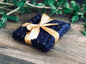 Carédeau Furoshiki - Geschenkverpackung aus Stoff Meine kleinen Sterne