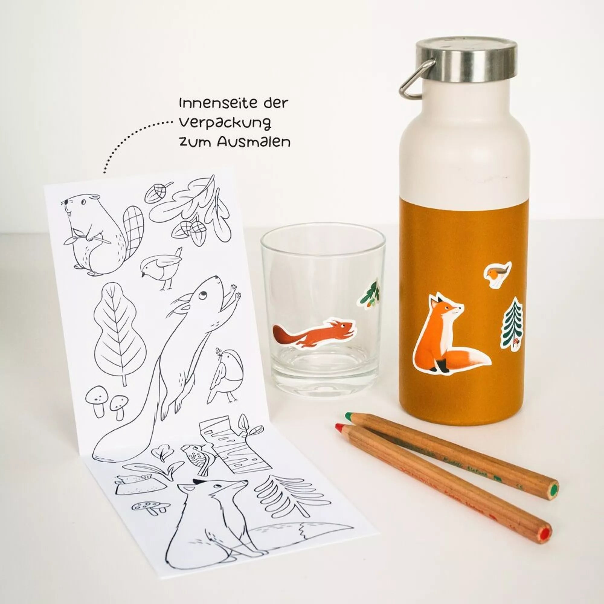 Beispielfoto - Produkt ohne Stifte, Flasche und Glas